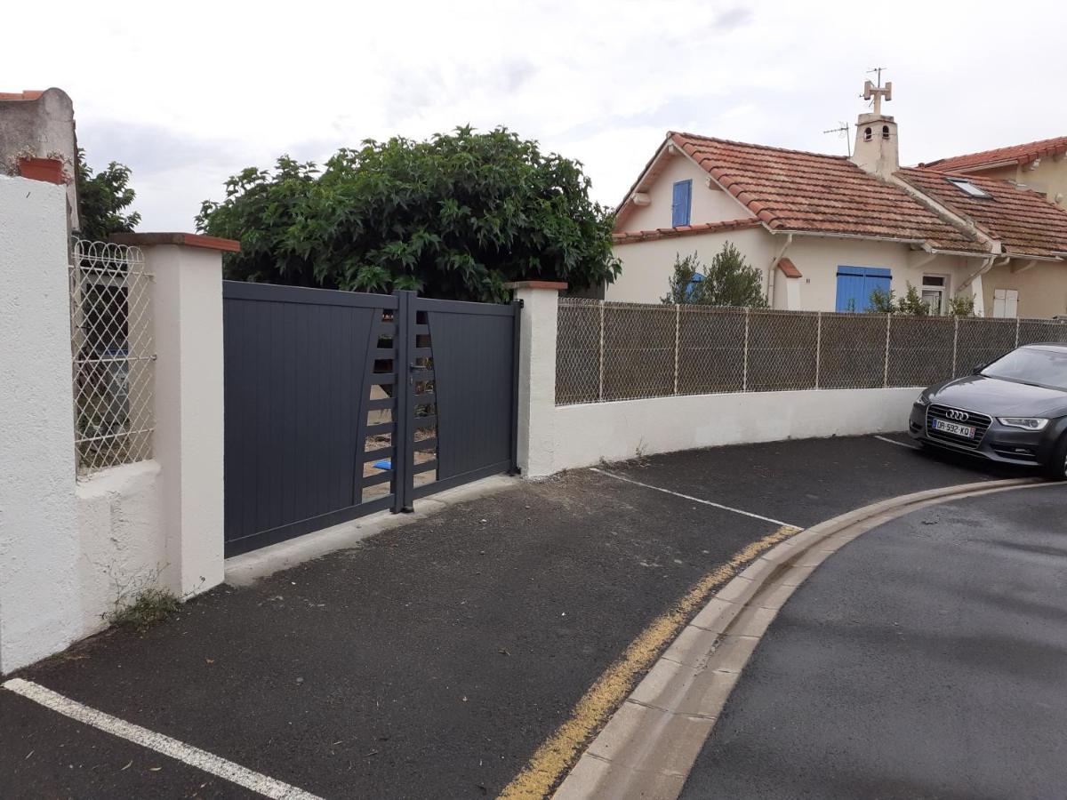 Maison Bord De Mer Villa Saint-Cyprien  Exterior photo